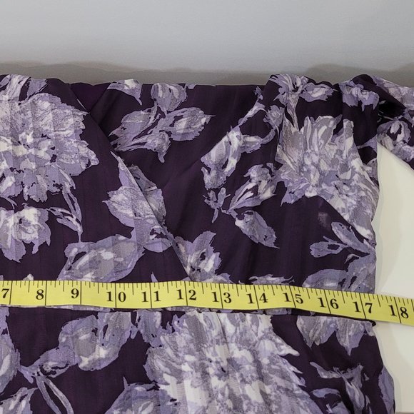 Gabby Skye Floral Wrap Dress - Picture 10 of 11